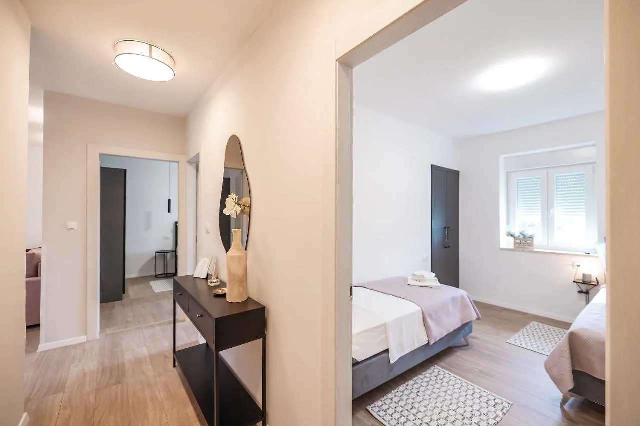 Apartment Elly Zadar 0*,  Kroatien