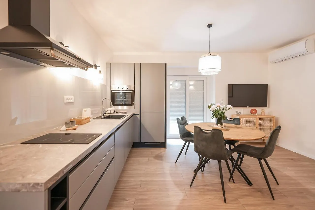 Apartment Elly Zadar